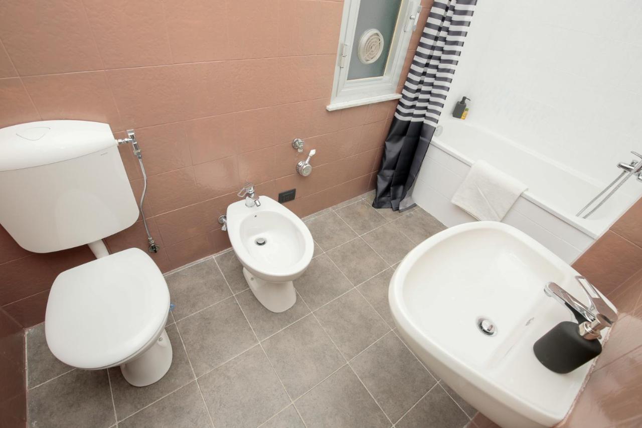 La Casa Di Marta Apartment Генуа Екстериор снимка